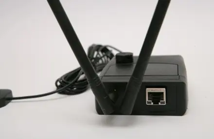 Photo of the RR3 radio receiver.